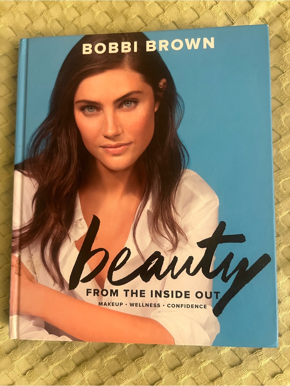 Beauty by Bobbi Brown Hardcover Book EUC
